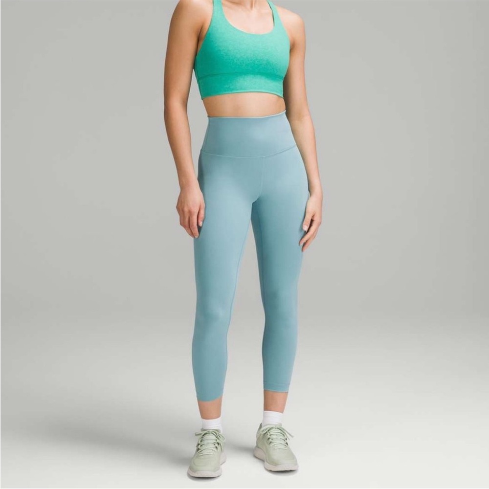 Lululemon Athletica Wunder Under Leggings – Size 6 (Tidal Teal) ✨